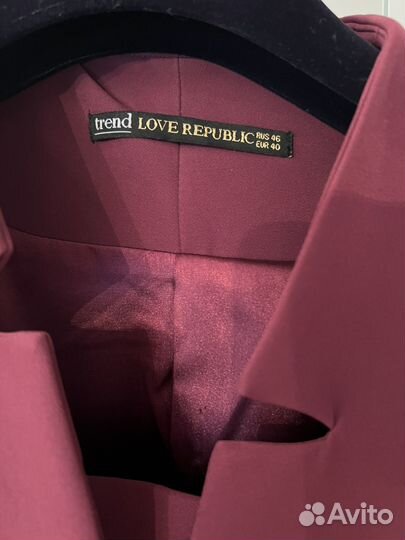 Костюм классический женский с юбкой