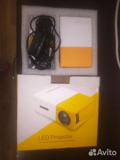 Продаётся новый проектор