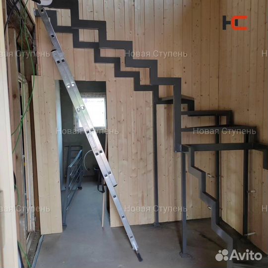 Лестница металлокаркас Металлические лестницы