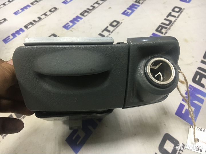 Пепельница передняя Шевроле Лачетти