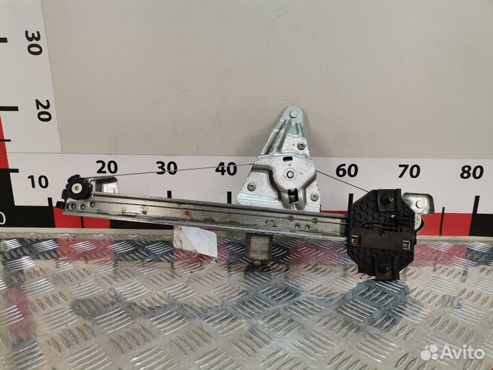 Стеклоподъемник электрический задний правый Dacia