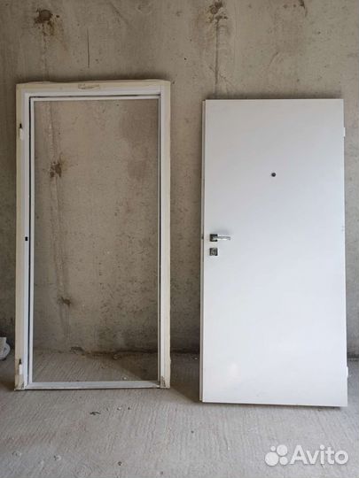 Дверь входная металлическая