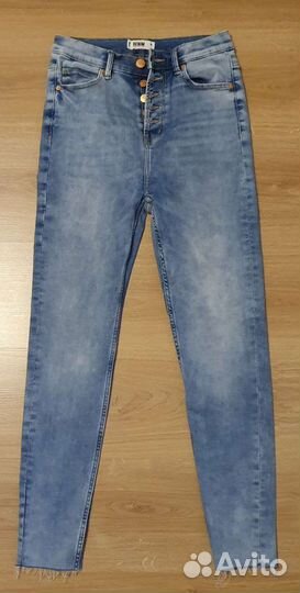 Джинсы