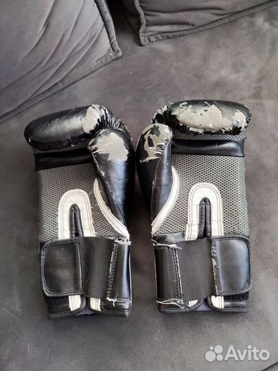 Боксерские перчатки Everlast 14 oz бу