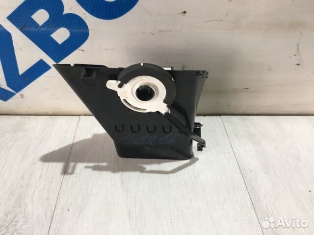 Дефлектор левый LADA vesta 1.6 мт седан