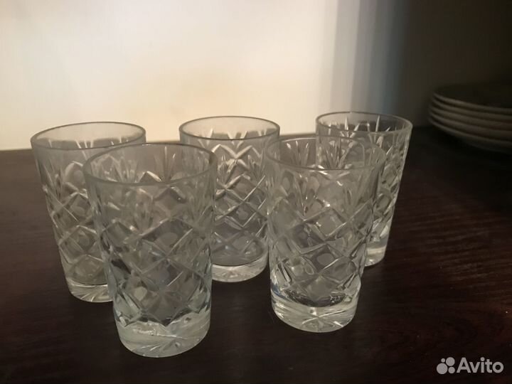 Хрустальные вазы, бокалы и прочее