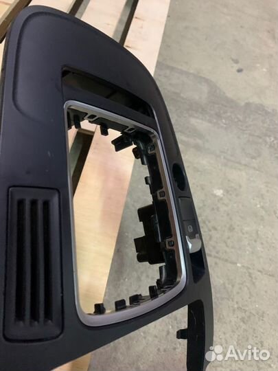 Накладка кпп Audi A4, A5