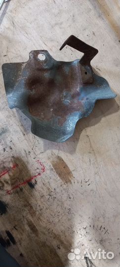 Экран тепловой Volvo V50