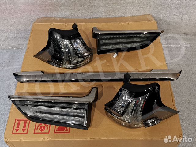 Задние фонари Lexus LX 570 Black Vision