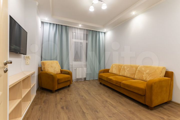 1-к. квартира, 42 м², 13/30 эт.