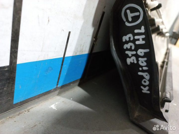 Накладка двери передней левой Skoda Kodiaq