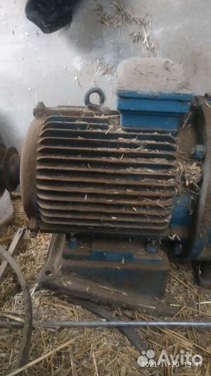 Зерно дробилка