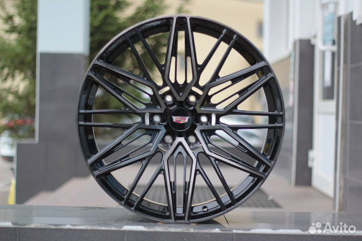 Кованые диски R22 GT Forged на Dodge Ram 1500