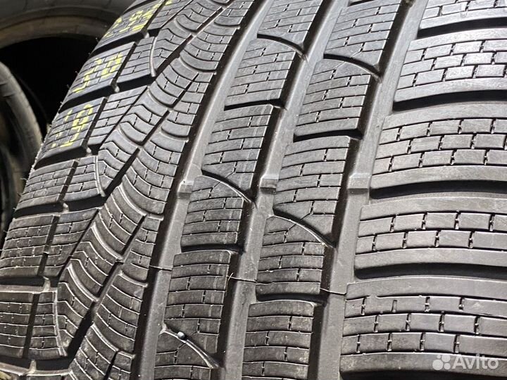Pirelli Winter Sottozero 240 Serie II 295/30 R19