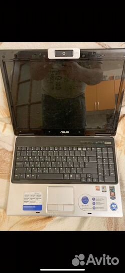 Продам 3 ноутбука (2 нерабочих, 1 рабочий)