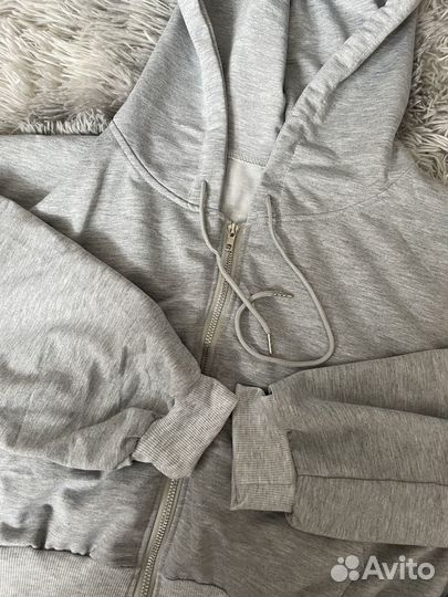 Спортивный костюм женский