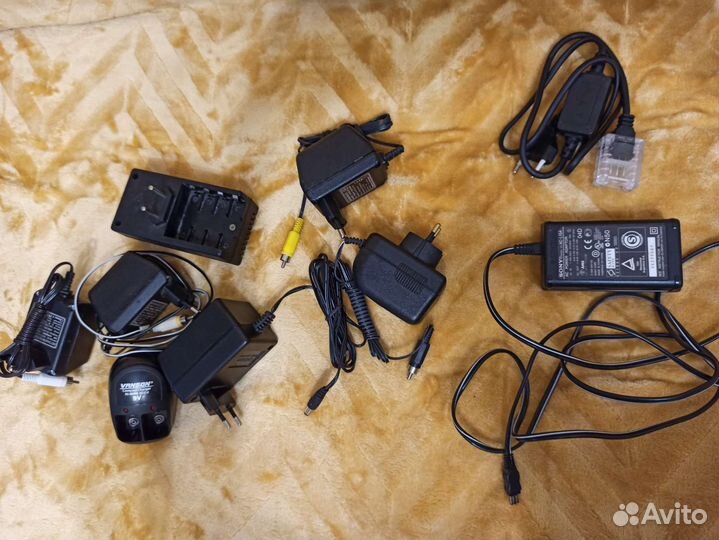 Зарядники, адаптеры 6v, 7,2v, 9v, 15v