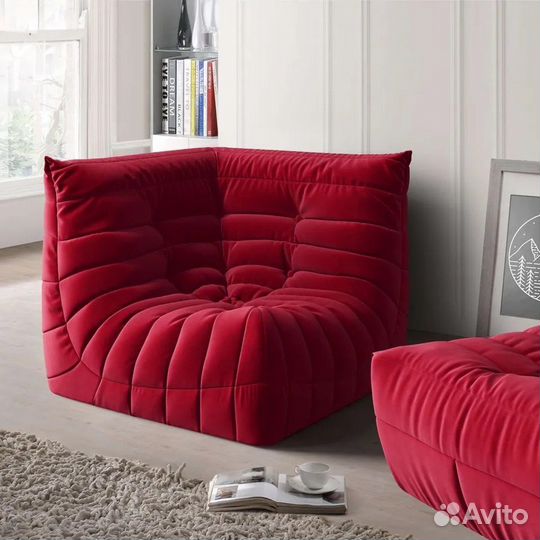 Бескаркасный угловой диван. Красный Стандарт