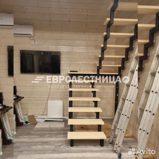 Лестница на металлокаркасе