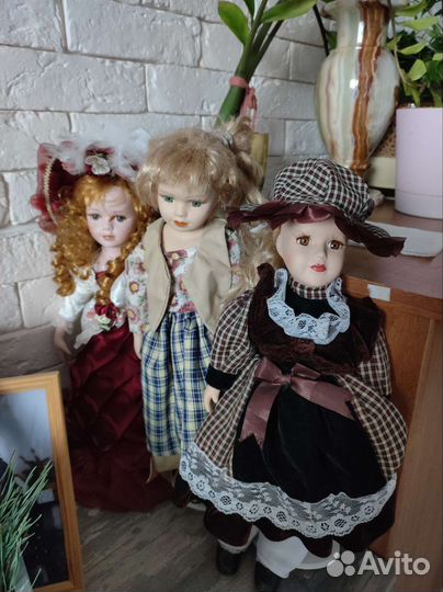 Куклы фарфоровые