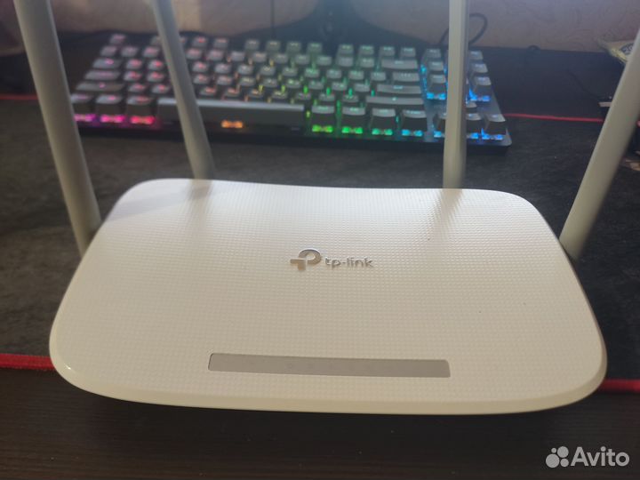 Роутер TP-link EC220-G5