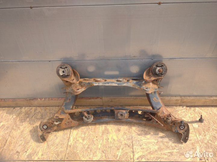 Балка подвески задняя Mercedes Benz W210 E-Klasse