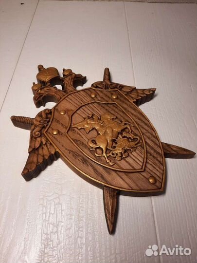 Доска разделочная, менажница, иконы, часы, декор