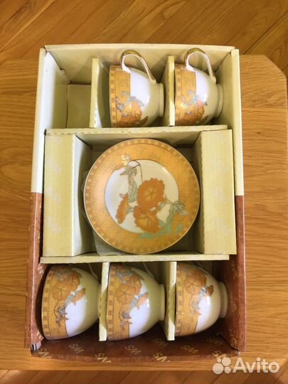 Сервиз Кофейный. Фарфор. 24 карата золота. Япония