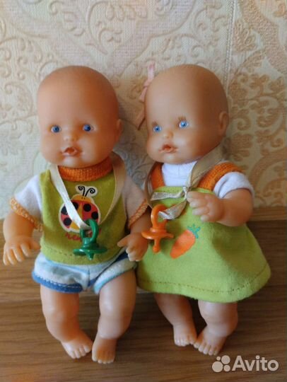 Пупсы Ненуко в коляске