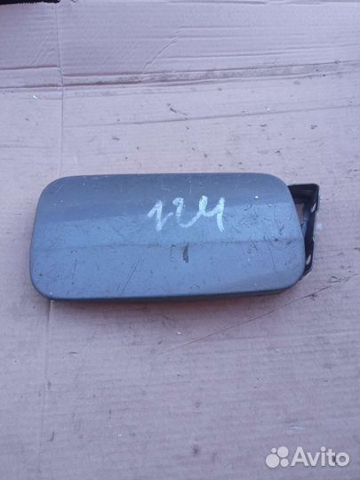 Mercedes W 124 лючок бензобака