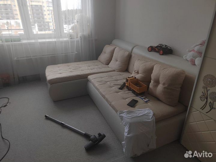 Угловой диван бу