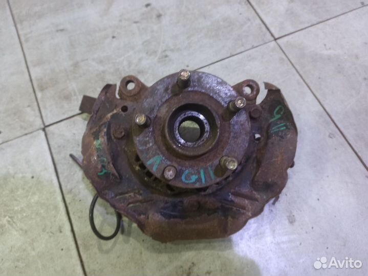 Кулак передний левый 28313AE030