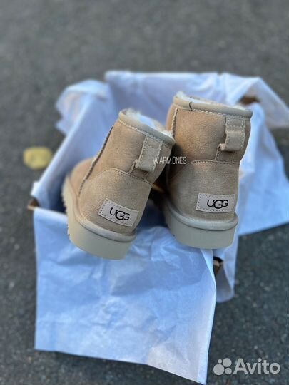 Ugg classic mini sand