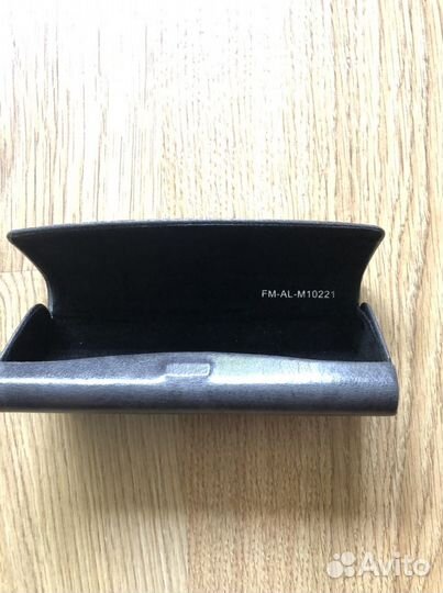 Футляр для очков