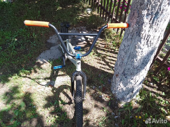 Трюковой велосипед bmx бу