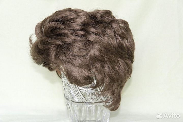 Парик женский из искусственных волос