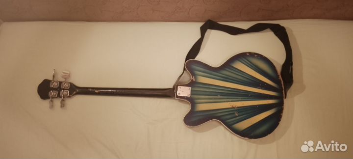 Бас гитара Орфей Хеброс