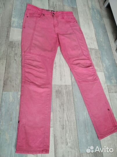 Джинсы женские