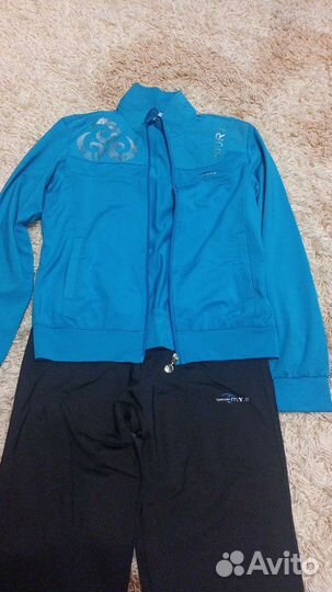 Спортивный костюм