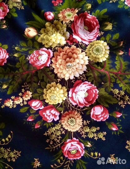 Павлопасадский шерстяной платок 125 см/125 см