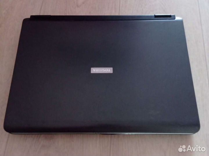 Ноутбук toshiba satellite