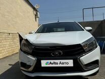 ВАЗ (LADA) Vesta 1.6 MT, 2020, битый, 130 000 км, с пробегом, цена 850 000 руб.