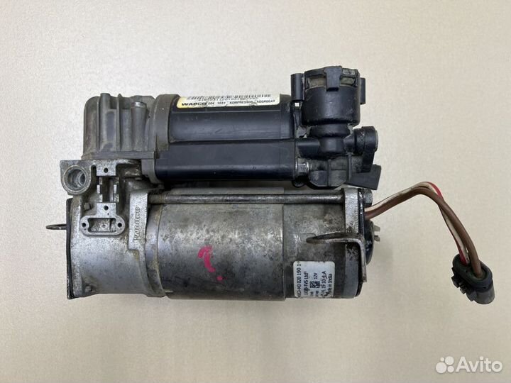 Компрессор пневмоподвески Mercedes W220