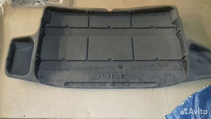 Поддон (коврик) багажника пластик. Nissan juke F15