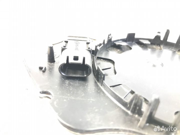 Зеркальный элемент передний левый Bmw 7-Series