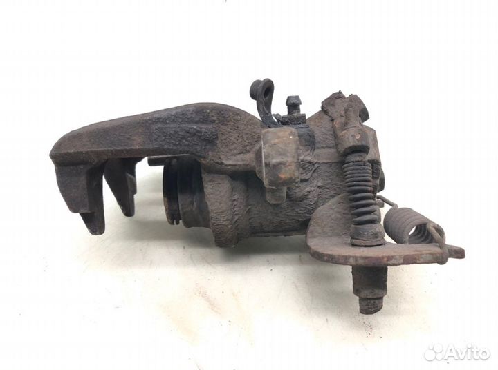 Суппорт задний правый Jaguar X-Type 2.2 D 2008