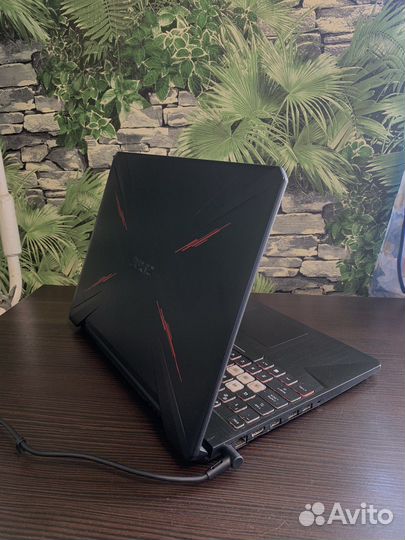 Игровой ноутбук Asus TUF Ryzen 7 / GTX 1650