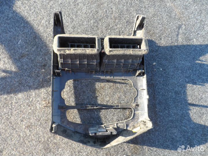 Накладка торпедо центральная Chevrolet Aveo T300