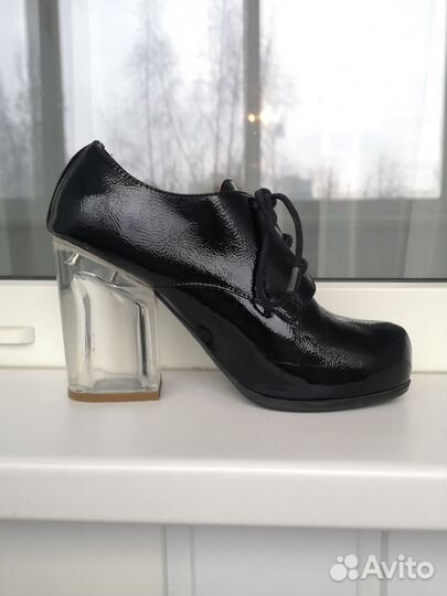 Ботильоны на высоком каблуке