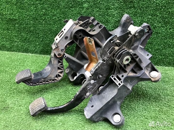 Педальный узел Chevrolet Aveo 2 T300 2012